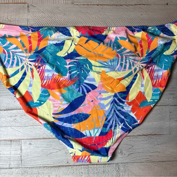 Floral Bikini Bottom Blue Red Yellow Pink Old Navy Woman's Size 4X NWT! - Picture 9 of 16
